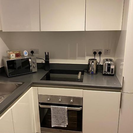 Spacious 1 Bed Relocation Apartment Free Parking, Brierley Hill Exteriör bild