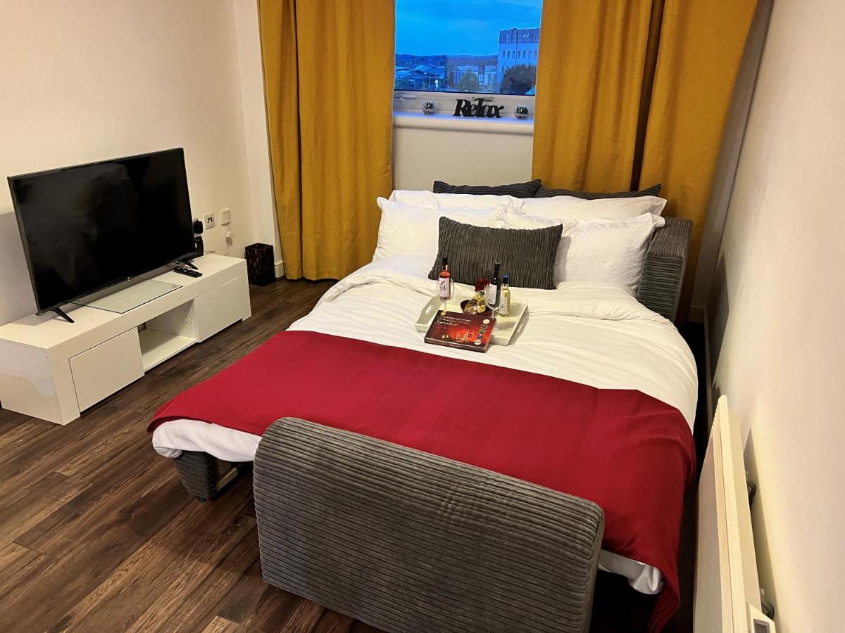 Spacious 1 Bed Relocation Apartment Free Parking, Brierley Hill Exteriör bild