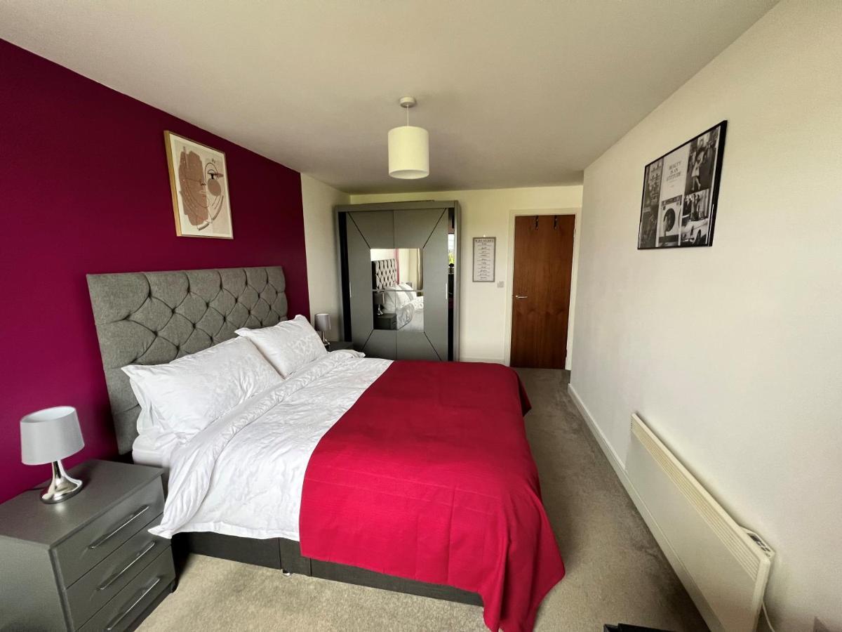 Spacious 1 Bed Relocation Apartment Free Parking, Brierley Hill Exteriör bild