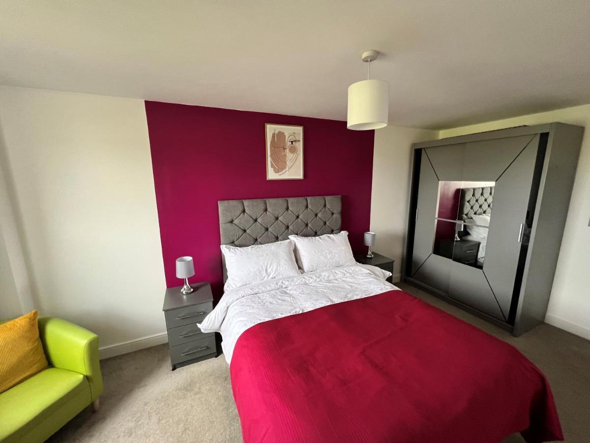 Spacious 1 Bed Relocation Apartment Free Parking, Brierley Hill Exteriör bild