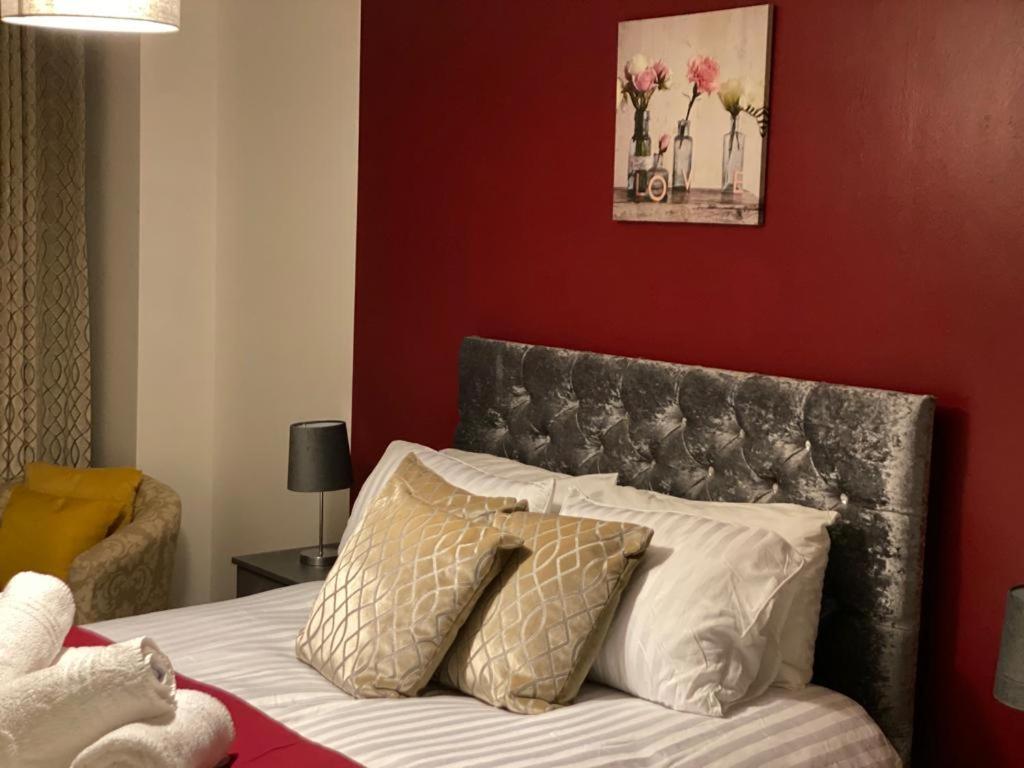 Spacious 1 Bed Relocation Apartment Free Parking, Brierley Hill Exteriör bild